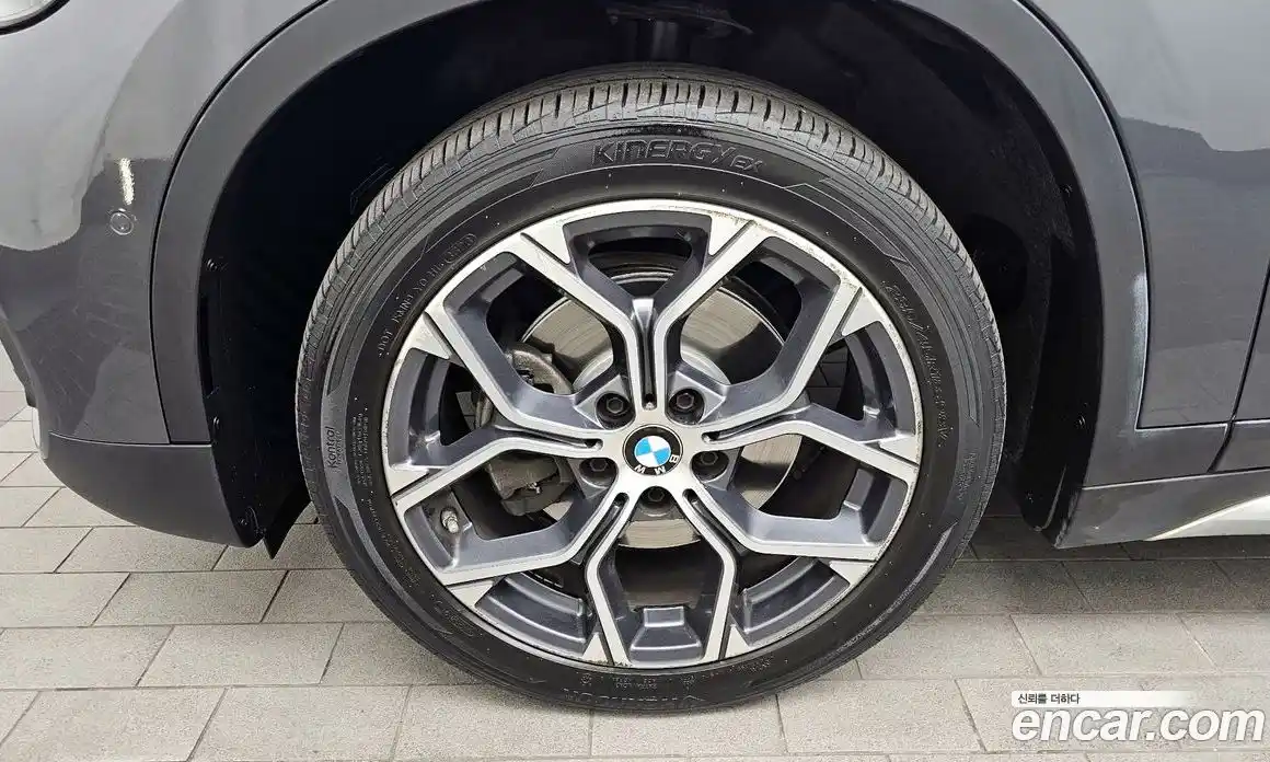 BMW X1 2021 2.0 гидро в Москве № 158359, фото 5