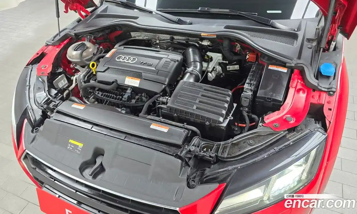 Audi TT 2015 2.0 гидро в Москве № 159727, фото 6