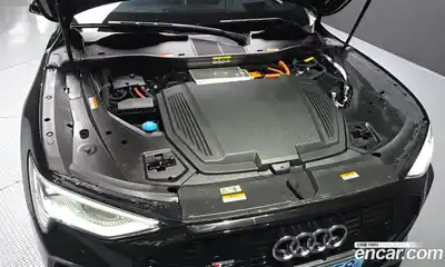 Audi e-tron 2021 0.2 гидро в Москве № 163326, миниатюра 6