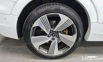 Audi e-tron 2022 0.2 гидро в Москве № 163603, миниатюра 5