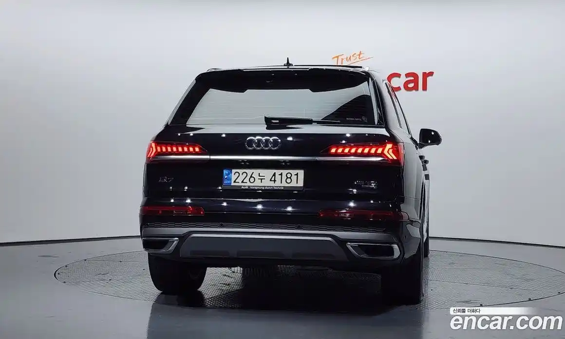Audi Q7 2021 3.0 гидро в Москве № 163689, фото 4