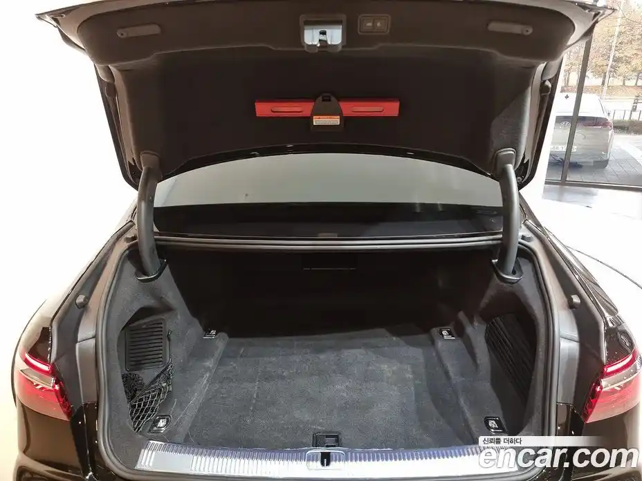 Audi A8 2023 3.0 гидро в Москве № 163963, фото 13