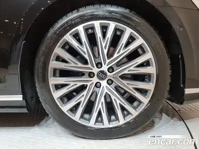 Audi A8 2023 3.0 гидро в Москве № 163963, миниатюра 5