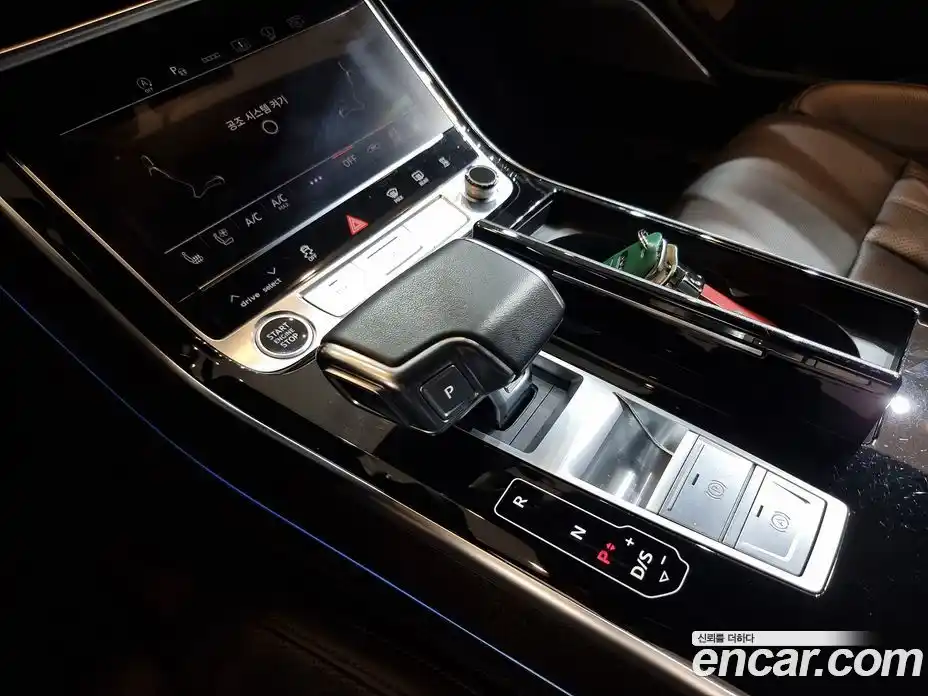 Audi A8 2023 3.0 гидро в Москве № 163963, фото 9