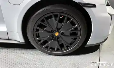 Porsche Taycan 2023 0.1 гидро в Москве № 165280, миниатюра 4