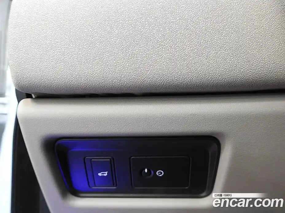 Land Rover Range-Rover Evoque 2016 2.0 гидро в Москве № 166812, фото 18