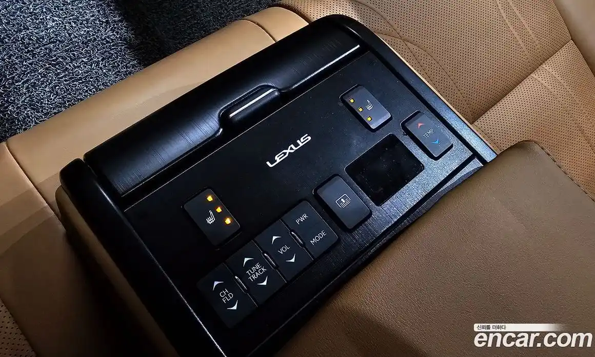 Lexus ES 2022 2.5 гидро в Москве № 168171, фото 17