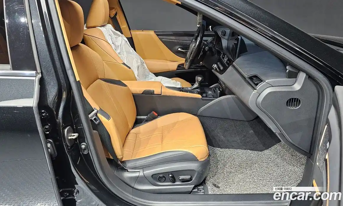 Lexus ES 2022 2.5 гидро в Москве № 168171, фото 10