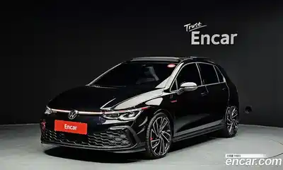 Volkswagen Golf, 2023