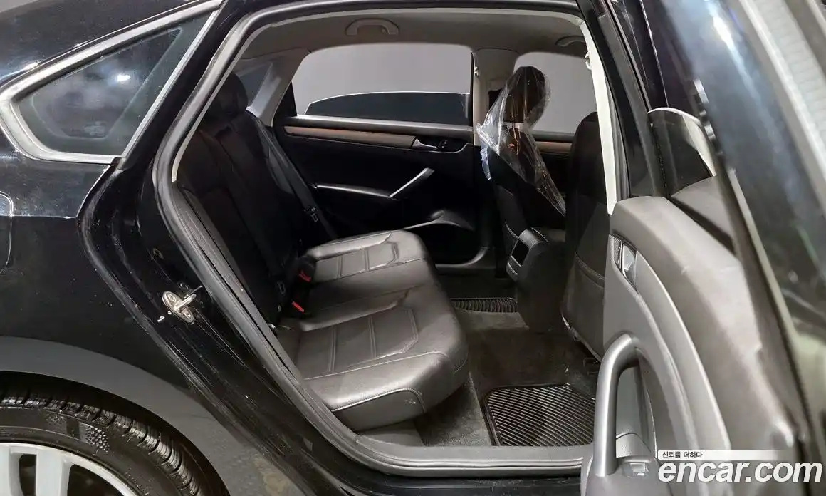 Volkswagen Passat 2015 1.8 гидро в Москве № 169116, фото 12