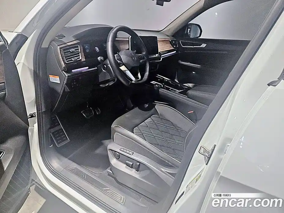 Volkswagen Atlas 2025 2.0 гидро в Москве № 169126, фото 10