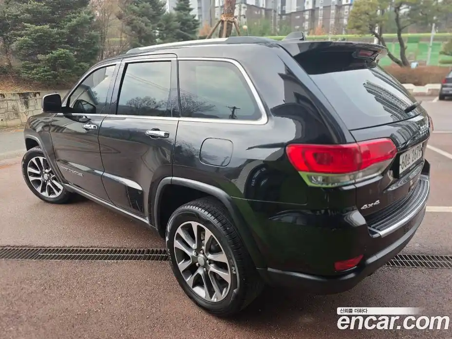 Jeep Cherokee 2018 3.6 гидро в Москве № 170058, фото 4