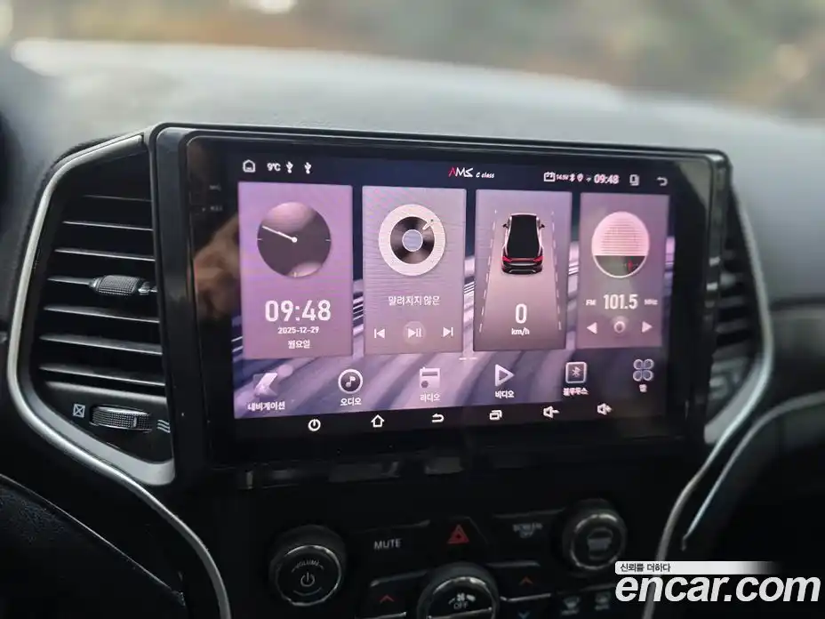 Jeep Cherokee 2018 3.6 гидро в Москве № 170058, фото 9