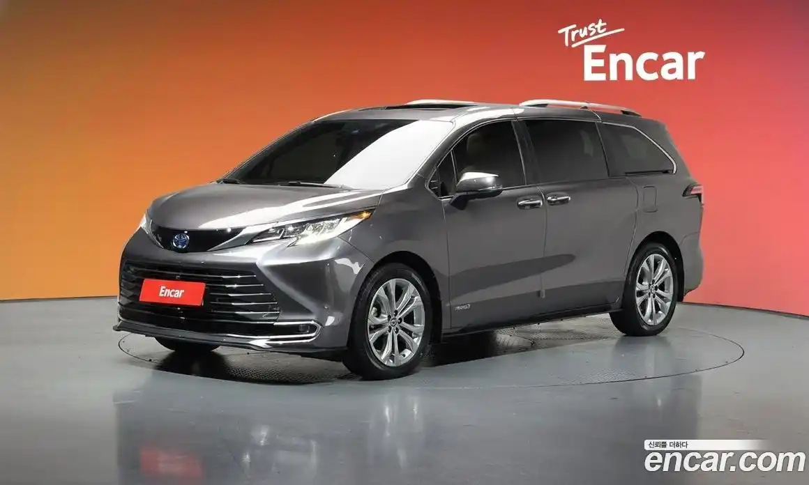 Toyota Sienna 2021 2.5 гидро в Москве № 170309, фото 20