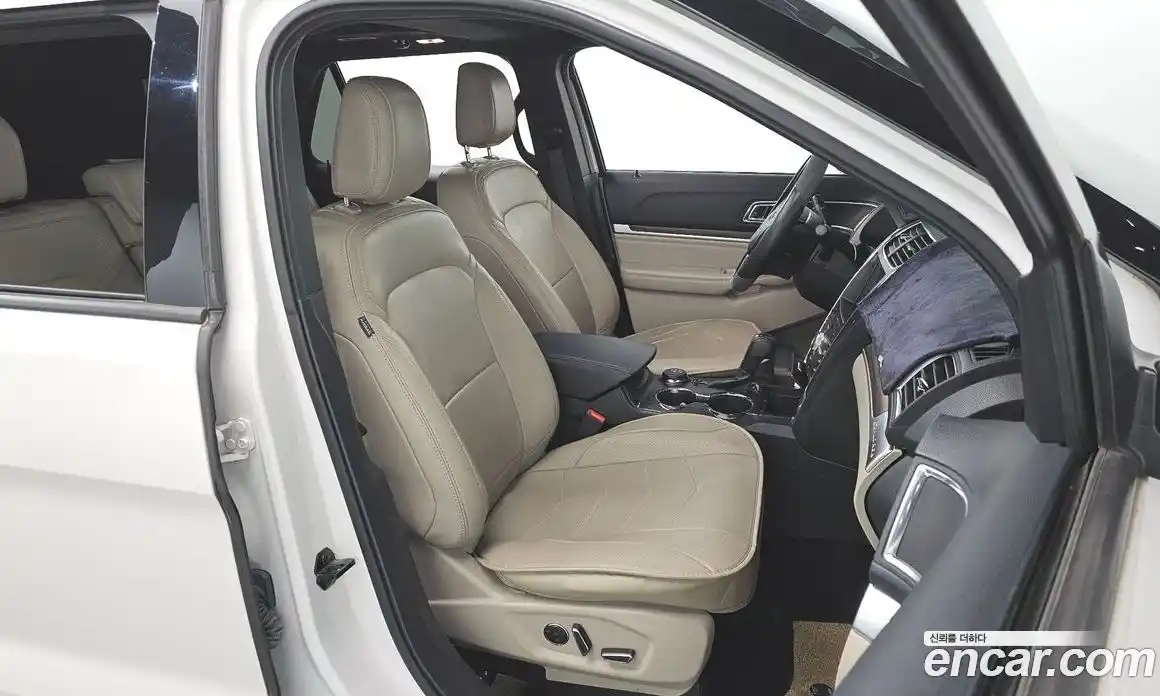 Ford Explorer 2018 2.3 гидро в Москве № 170972, фото 8