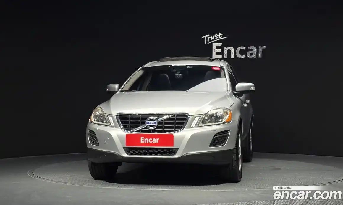 Volvo XC60 2013 2.0 гидро в Москве № 172388, фото 3