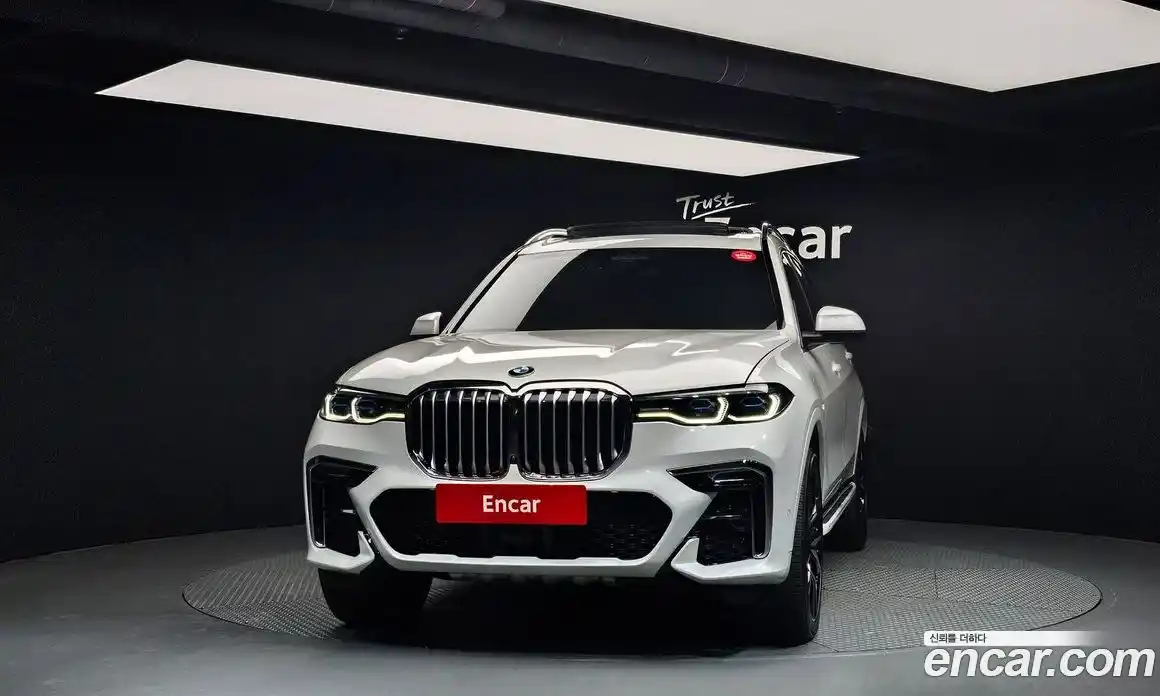 BMW X7 2022 3.0 гидро в Москве № 190607, фото 3