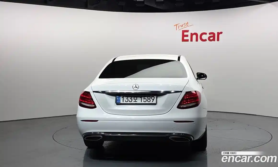Mercedes-Benz E-Class 2019 2.0 гидро в Москве № 195535, фото 4