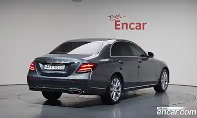 Mercedes-Benz E-Class, 2016