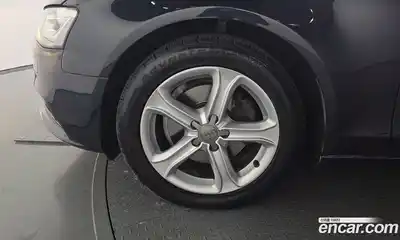 Audi A4 2015 2.0 гидро в Москве № 196651, миниатюра 5