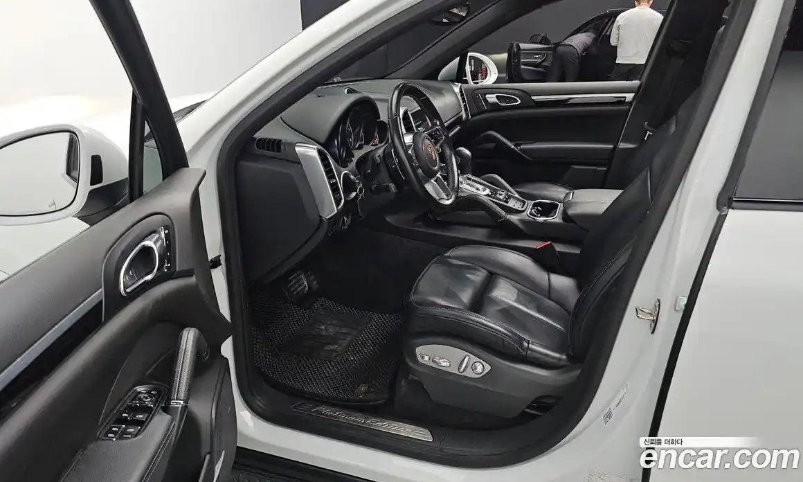 Porsche Cayenne 2017 3.0 гидро в Москве № 197571, фото 11