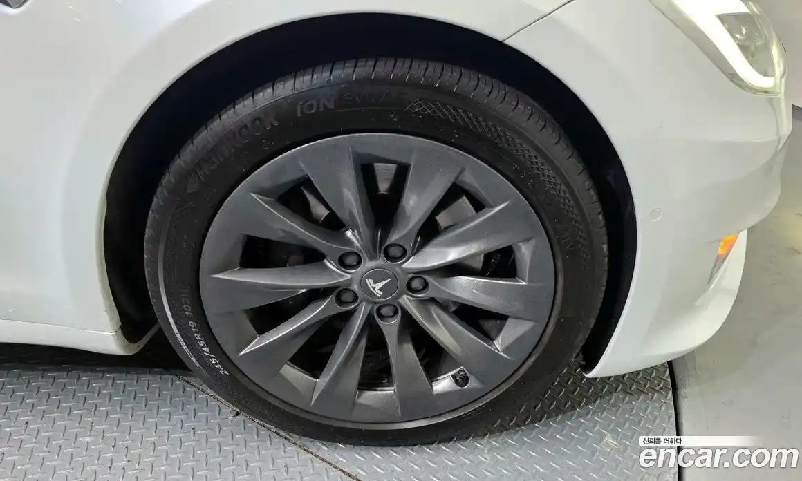 Tesla Model S 2020 0.3 гидро в Москве № 198636, фото 4