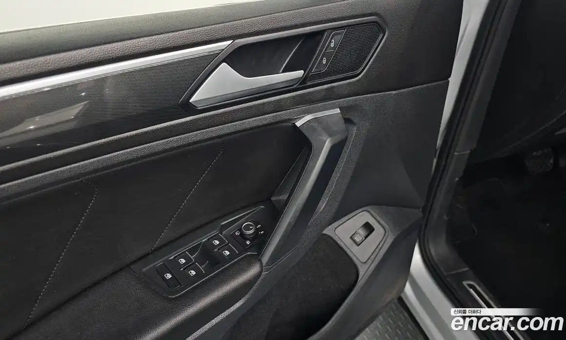 Volkswagen Tiguan 2020 2.0 гидро в Москве № 199237, фото 18