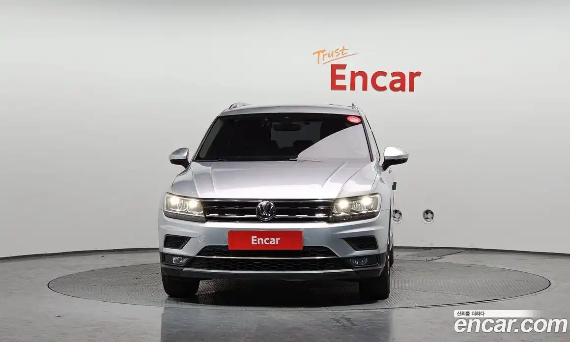 Volkswagen Tiguan 2020 2.0 гидро в Москве № 199237, фото 3