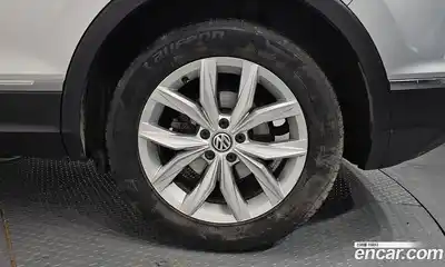 Volkswagen Tiguan 2020 2.0 гидро в Москве № 199237, миниатюра 5