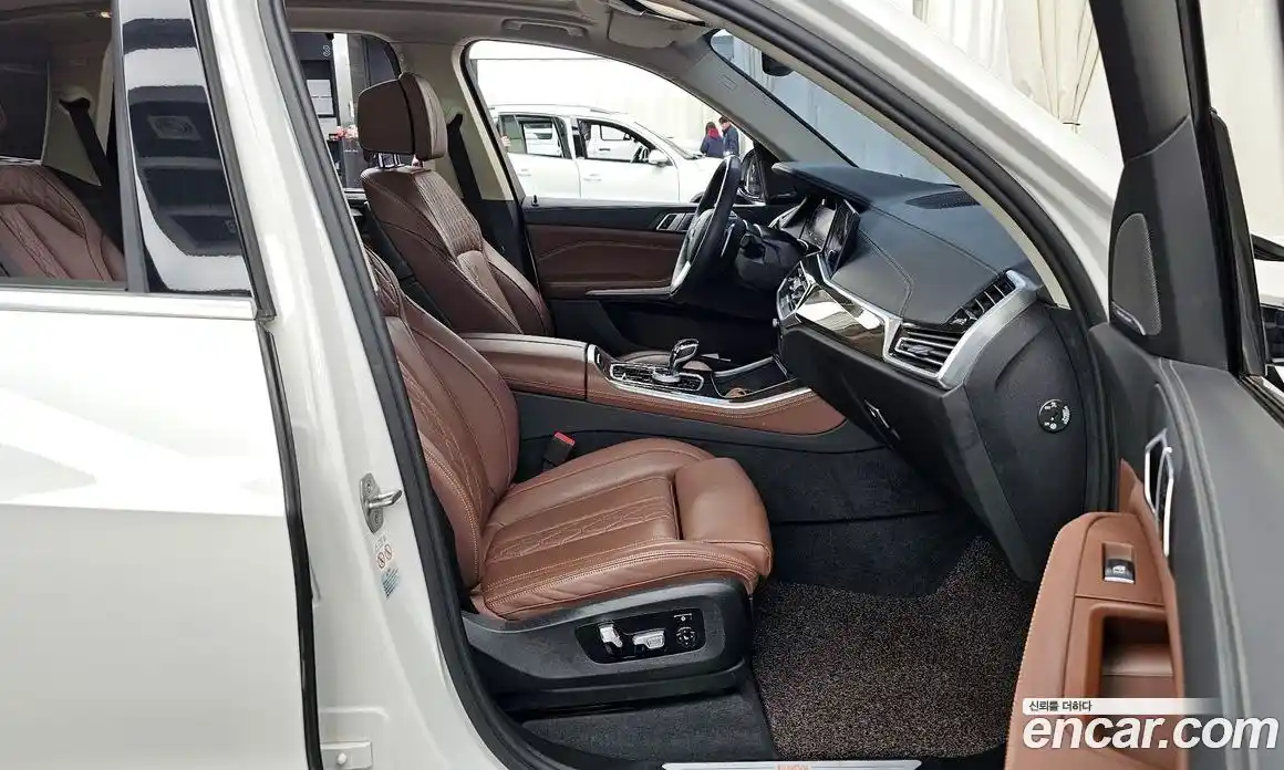 BMW X5 2023 3.0 гидро в Москве № 210714, фото 11