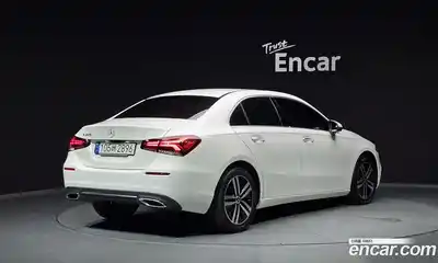 Mercedes-Benz A-Class 2021 2.0 гидро в Москве № 211990, миниатюра 2