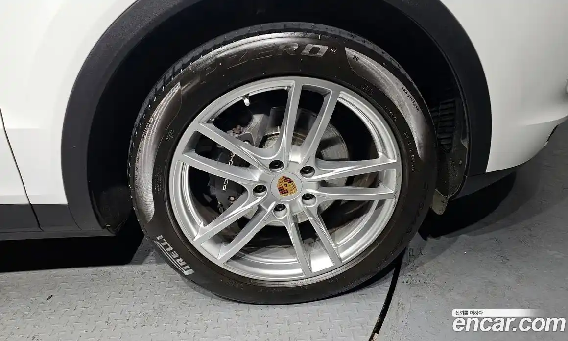Porsche Cayenne 2019 3.0 гидро в Москве № 213187, фото 5