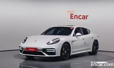 Porsche Panamera, 2015