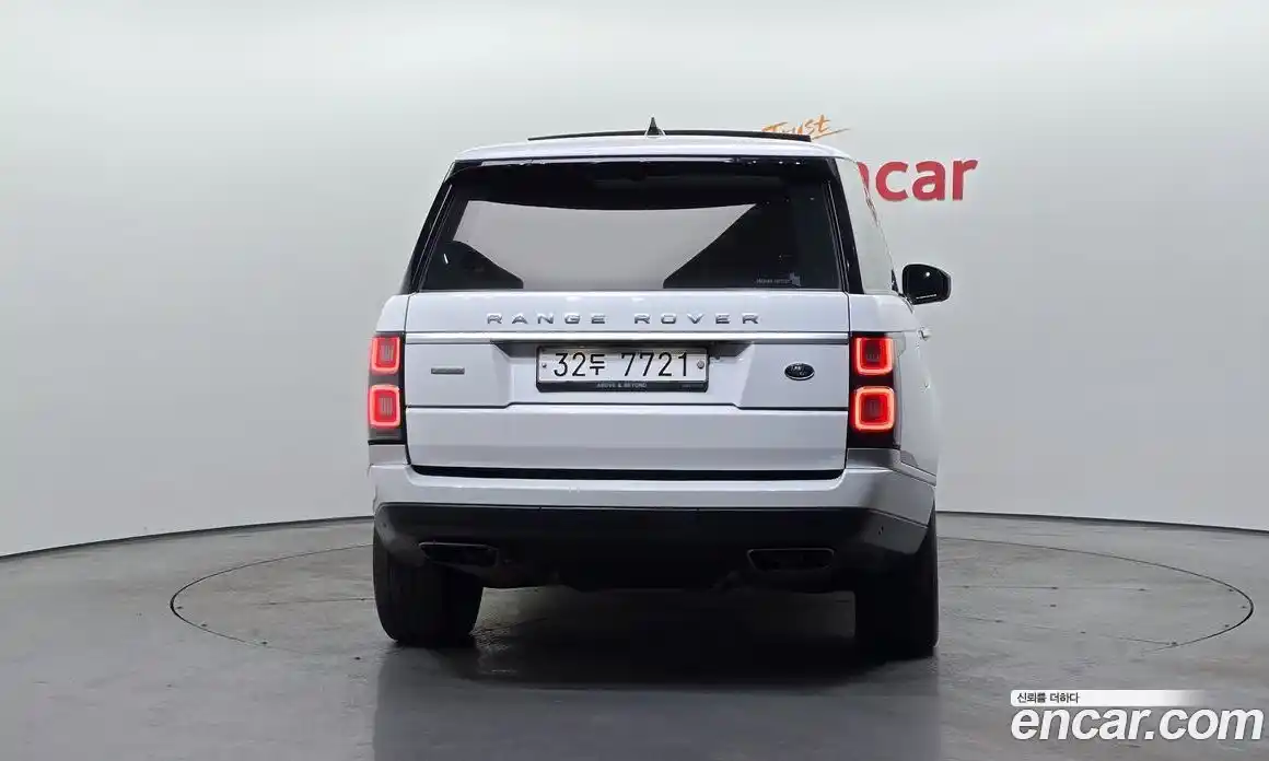 Land Rover Range-Rover 2018 5.0 гидро в Москве № 213336, фото 4