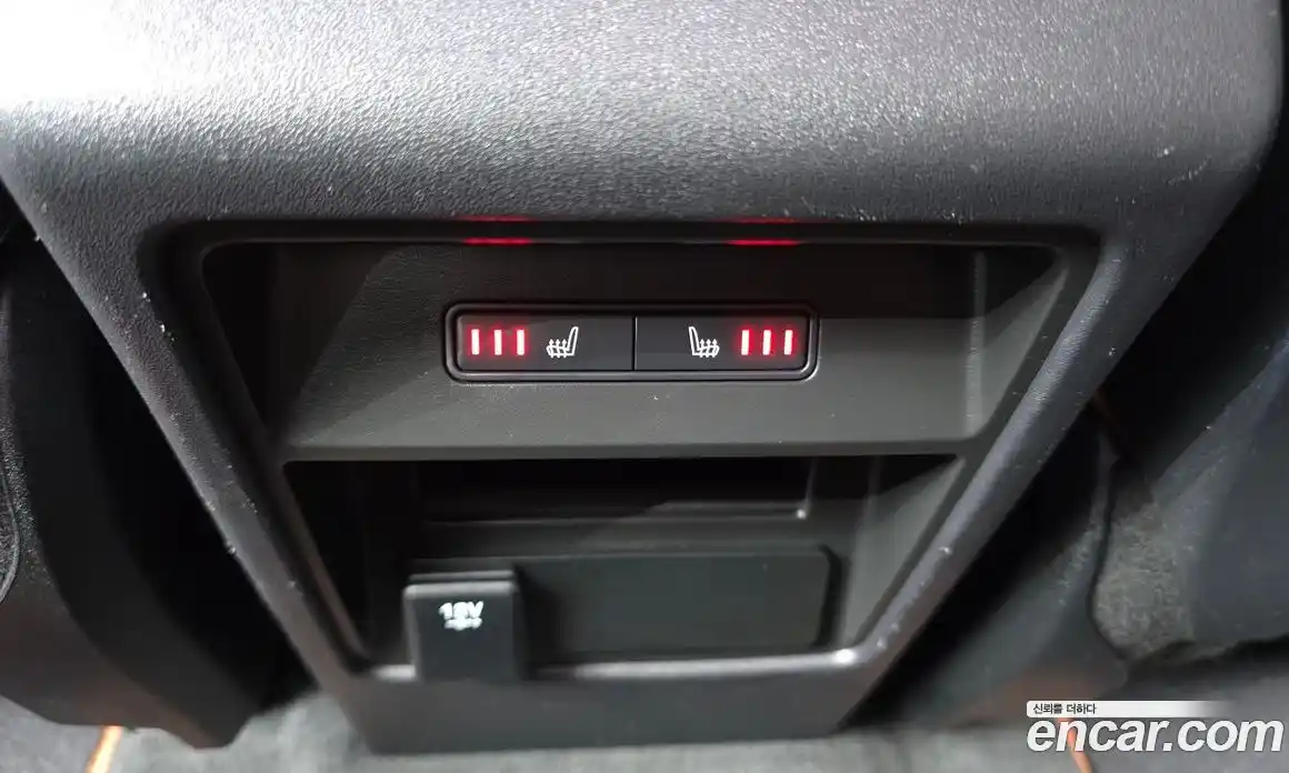Land Rover Discovery Sport 2016 2.0 гидро в Москве № 213385, фото 18