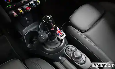 Mini Cooper 2023 1.5 гидро в Москве № 214149, миниатюра 9