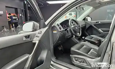 Volkswagen Tiguan 2009 2.0 гидро в Москве № 214446, миниатюра 11