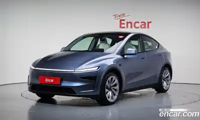 Tesla Model Y, 2025
