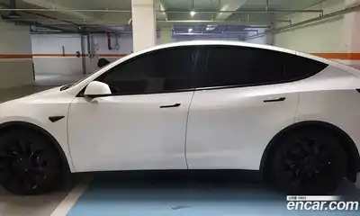 Tesla Model Y 2022 гидро в Москве № 214587, миниатюра 3