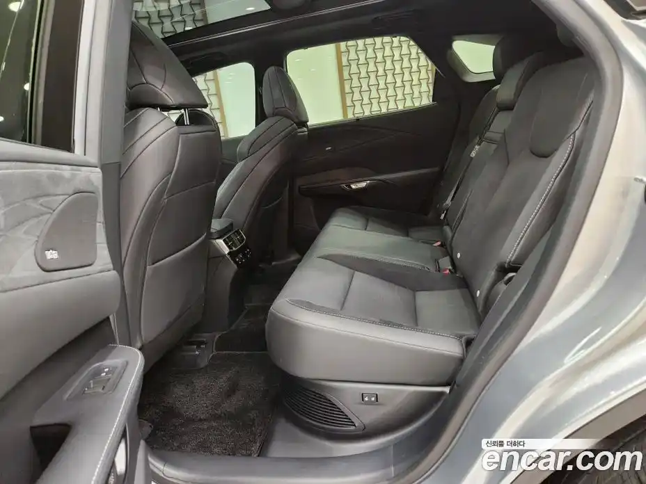 Lexus RX 2024 2.4 гидро в Москве № 214811, фото 14