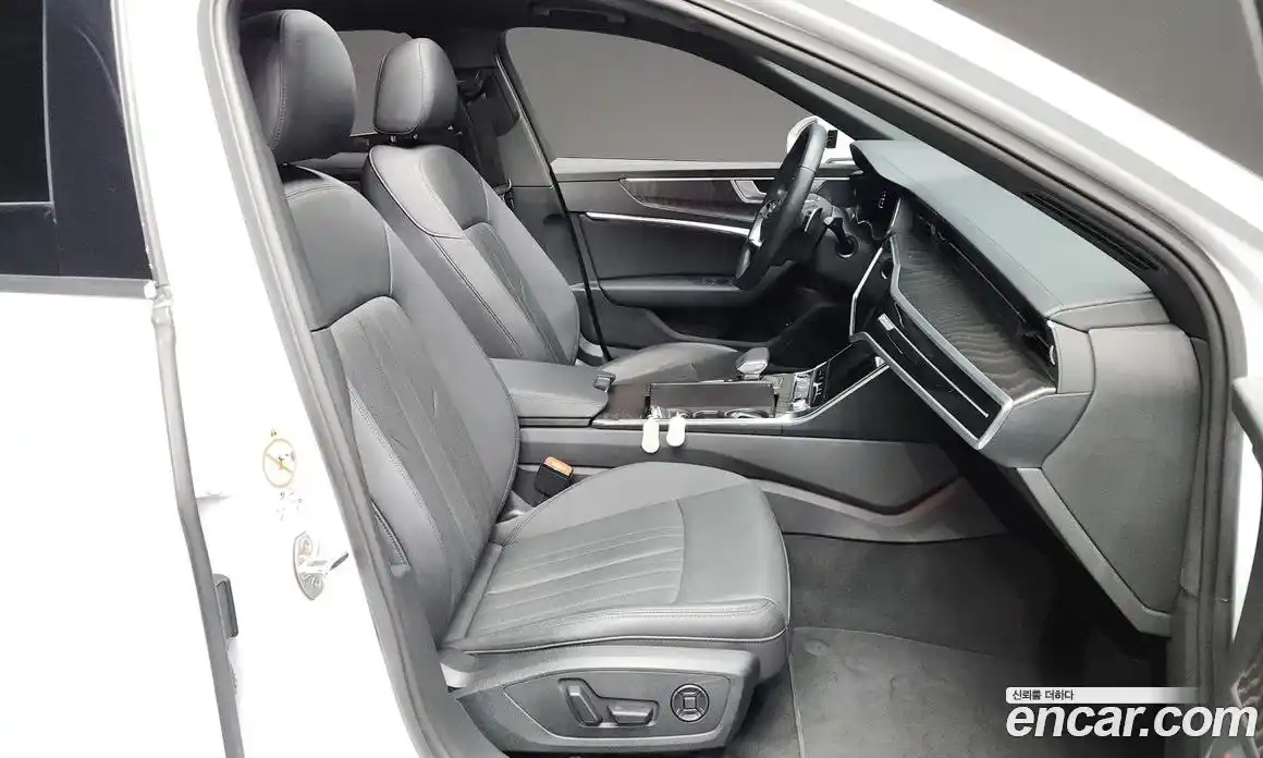 Audi A6 2022 2.0 гидро в Москве № 229894, фото 11