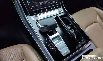 Audi Q8 2020 3.0 гидро в Москве № 230111, миниатюра 9
