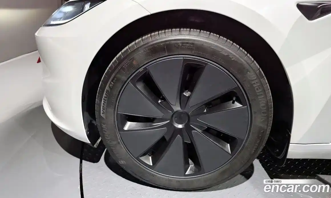 Tesla Model 3 2025 0.2 гидро в Москве № 231557, фото 5