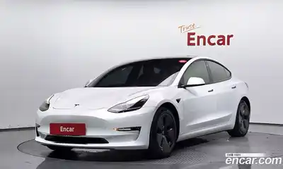 Tesla Model 3, 2022
