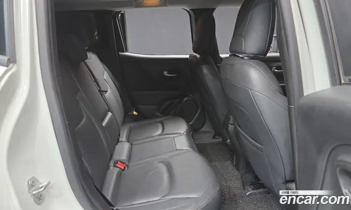 Jeep Renegade 2022 1.3 гидро в Москве № 232343, фото 12