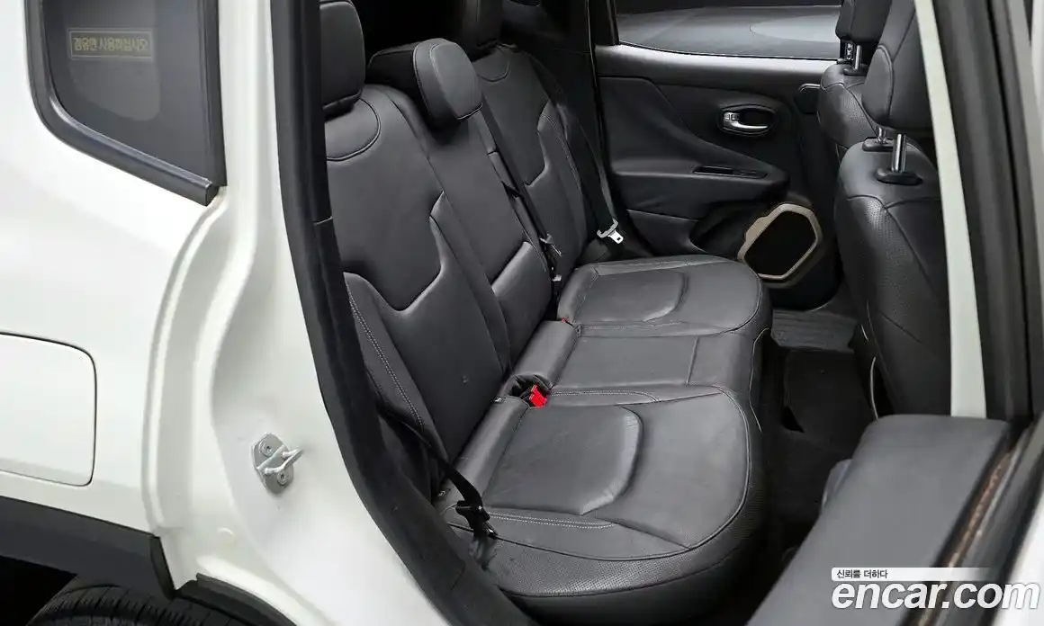 Jeep Renegade 2015 2.0 гидро в Москве № 232560, фото 13