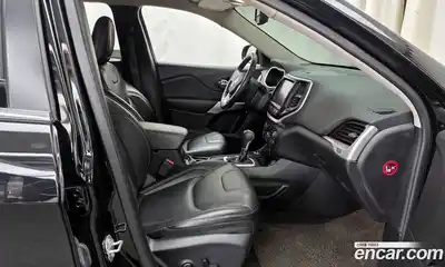 Jeep Cherokee 2018 2.4 гидро в Москве № 232719, миниатюра 11