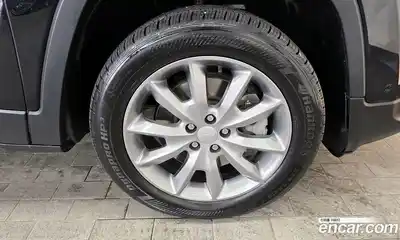 Jeep Cherokee 2018 2.4 гидро в Москве № 232719, миниатюра 5