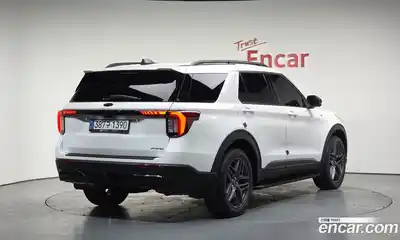 Ford Explorer, 2025