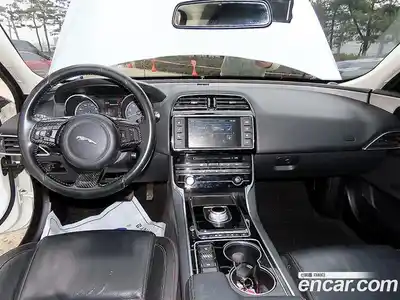 Jaguar XE 2016 2.0 гидро в Москве № 248283, миниатюра 7